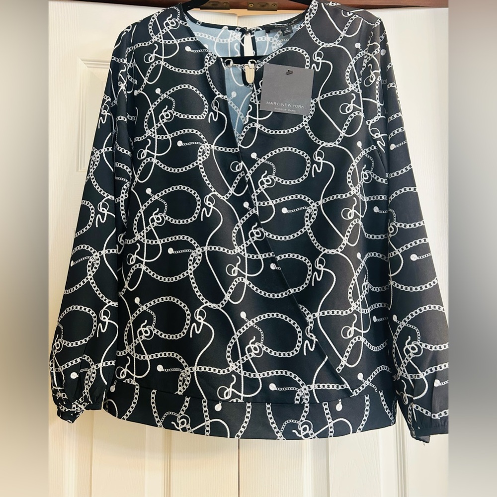 Marc New York Long Sleeve Black and White Chain Design Top. New With Tags - Picture 1 of 10